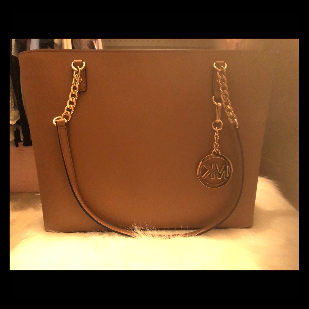 MK purse brand new